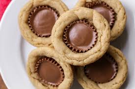 peanut butter cup cookies