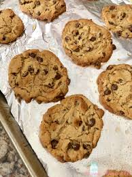 peanut butter chocolate chip cookies