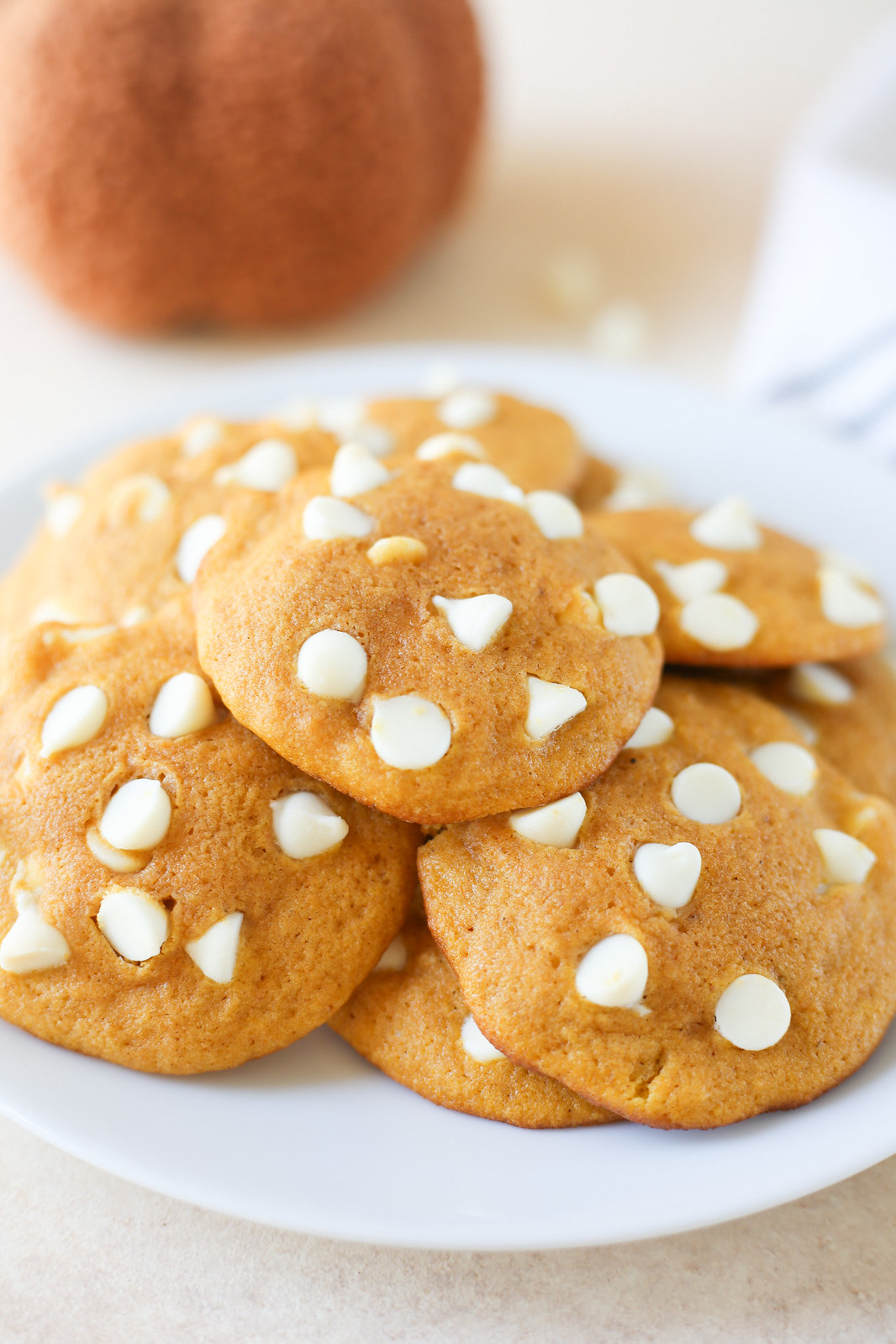 white chocolate chip cookies